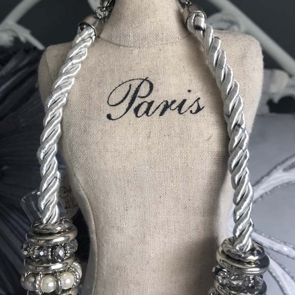 Bling Rope Necklace - Picture 4 of 4